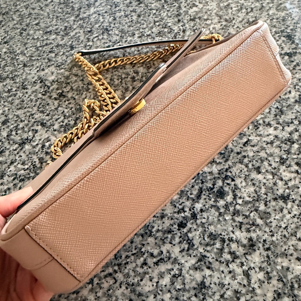Prada Saffiano Shoulder Bag with Gold Chain - Picture 7 of 11